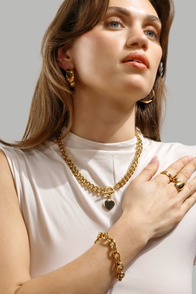 Luxe Circle Charm Necklace - 18k Plaqué or