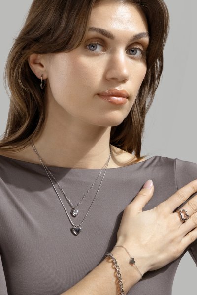 Boucle d’oreille Heart's Embrace - Plaquée argent