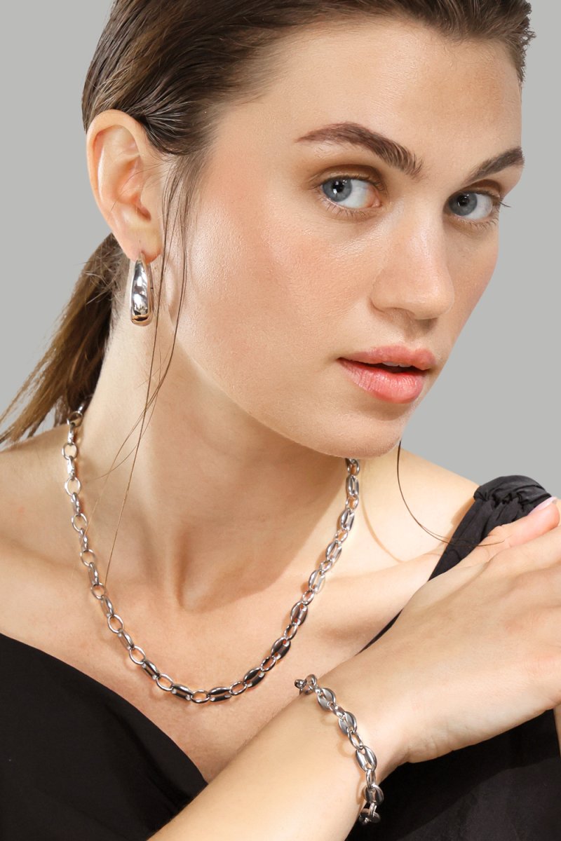 Boucles d’oreilles Bold Curve – Plaquées argent