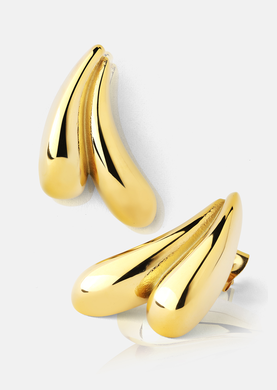 Boucles d’oreilles Flow Curve – 18k Plaquées or