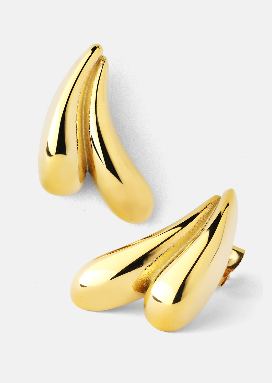 Boucles d’oreilles Flow Curve – 18k Plaquées or