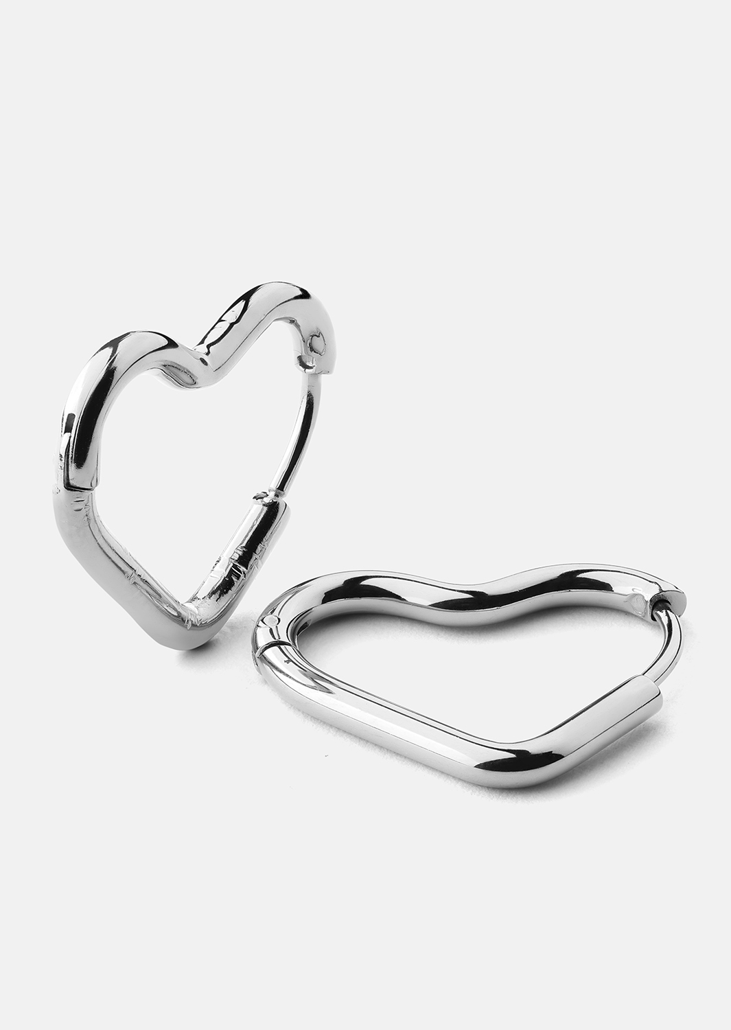 Boucle d’oreille Heart's Embrace - Plaquée argent